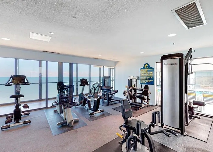 Waterfront With Balcony Ac Tennis Pools & Gym Apartment Ocean Stadt